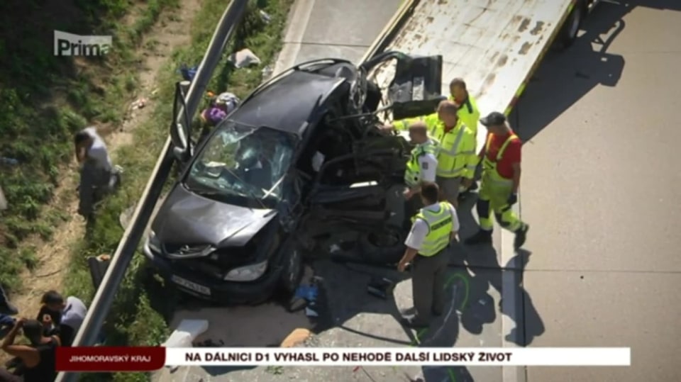8. 8. 2017 KRIMI: Na dálnici D1 vyhasl po nehodě další lidský život